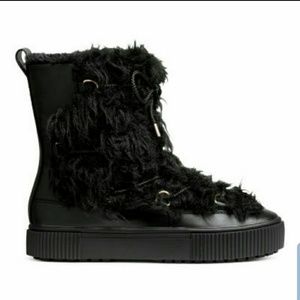 H&M Piled Lined Boots NWOT